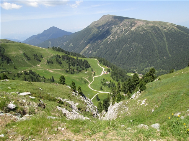 Vallata salendo verso il Monte Feudo
